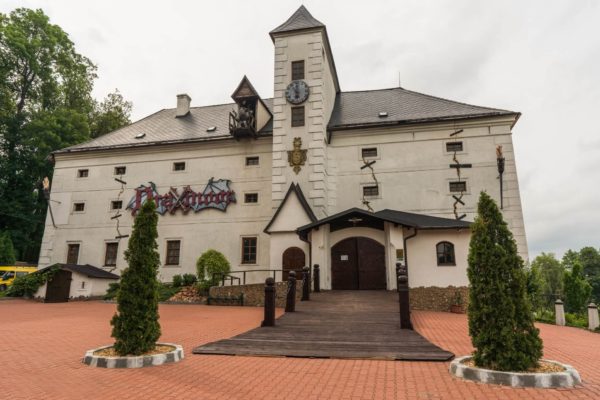 strasidelny_zamek_draxmoor_budova strasidelny_zamek_draxmoor_budova